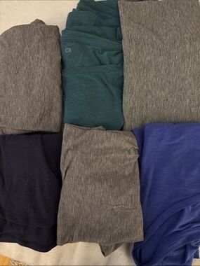 Bundle of 6 GAP Activewear Tops